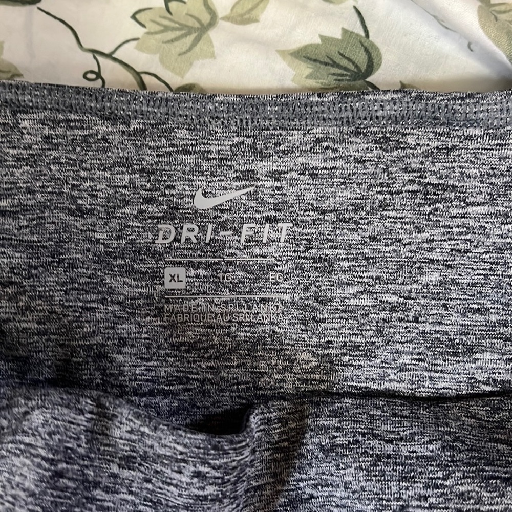 Nike DRI-FIT leggings